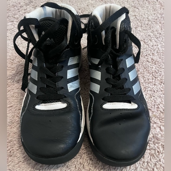Adidas Kids Black Basketball Tennis Shoes Size 3Y - Picture 1 of 5